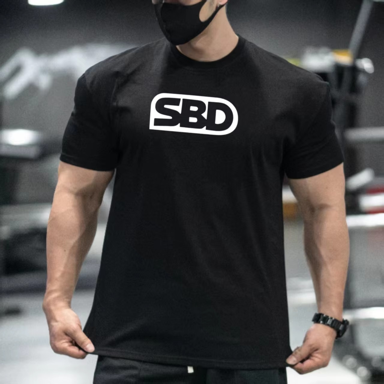 T-shirt de sport noir avec log - Streetwear Brand Red Logo avis et prix
