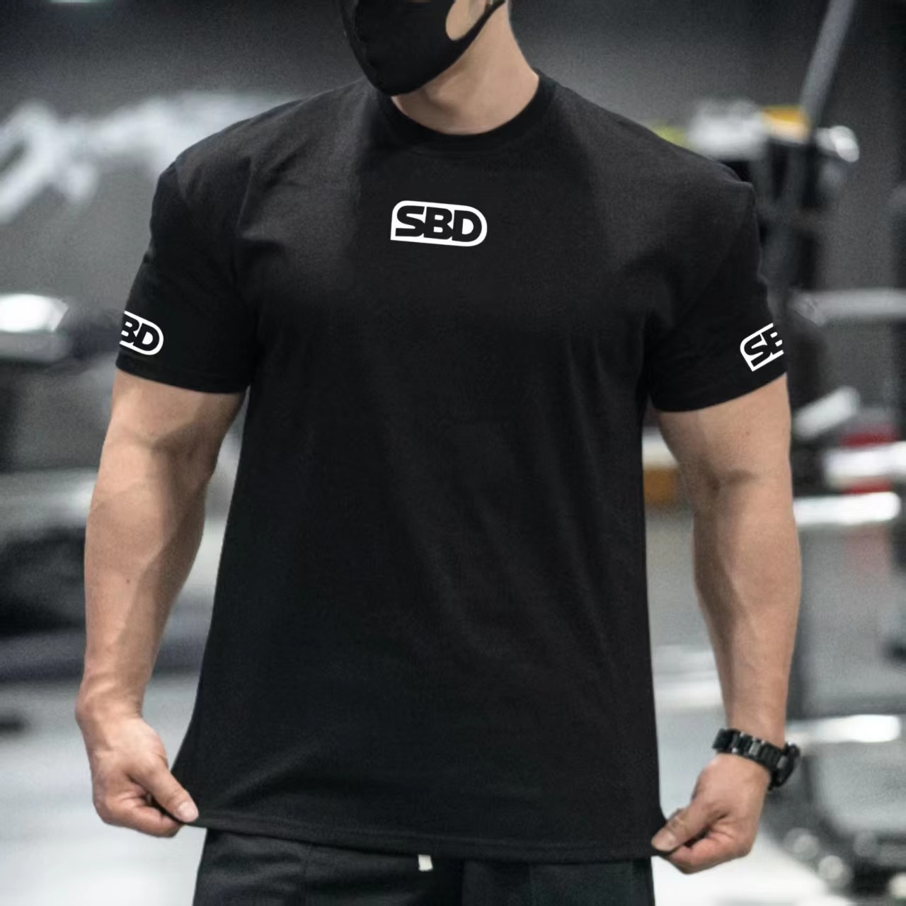 T-shirt de sport noir avec log - Streetwear Brand Red Logo avis et prix